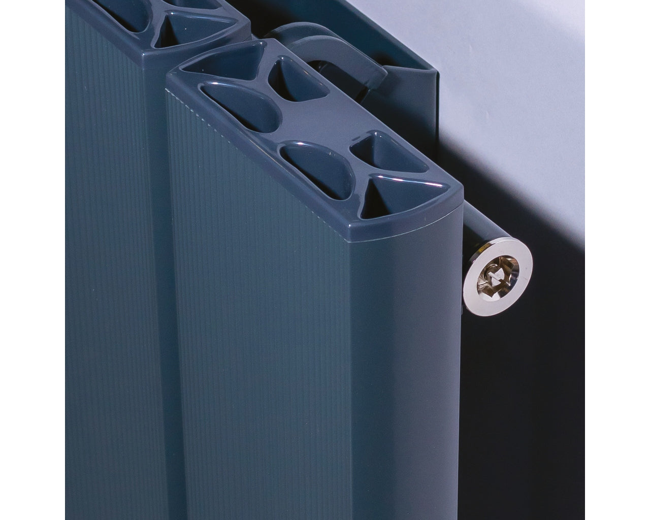 Moto Aluminium Vertical Radiator